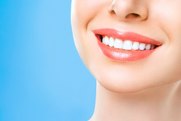 How Dental Bonding Is Used To Fix Damaged Teeth